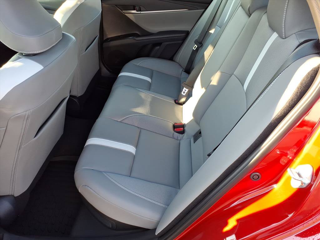 New 2026 Toyota Camry SE w/ Multimedia Upgrade Package FWD image 5
