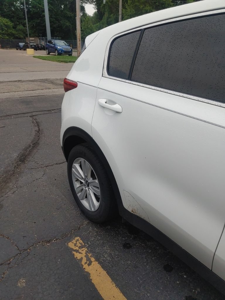Used 2018 Kia Sportage LX AWD/4WD image 3