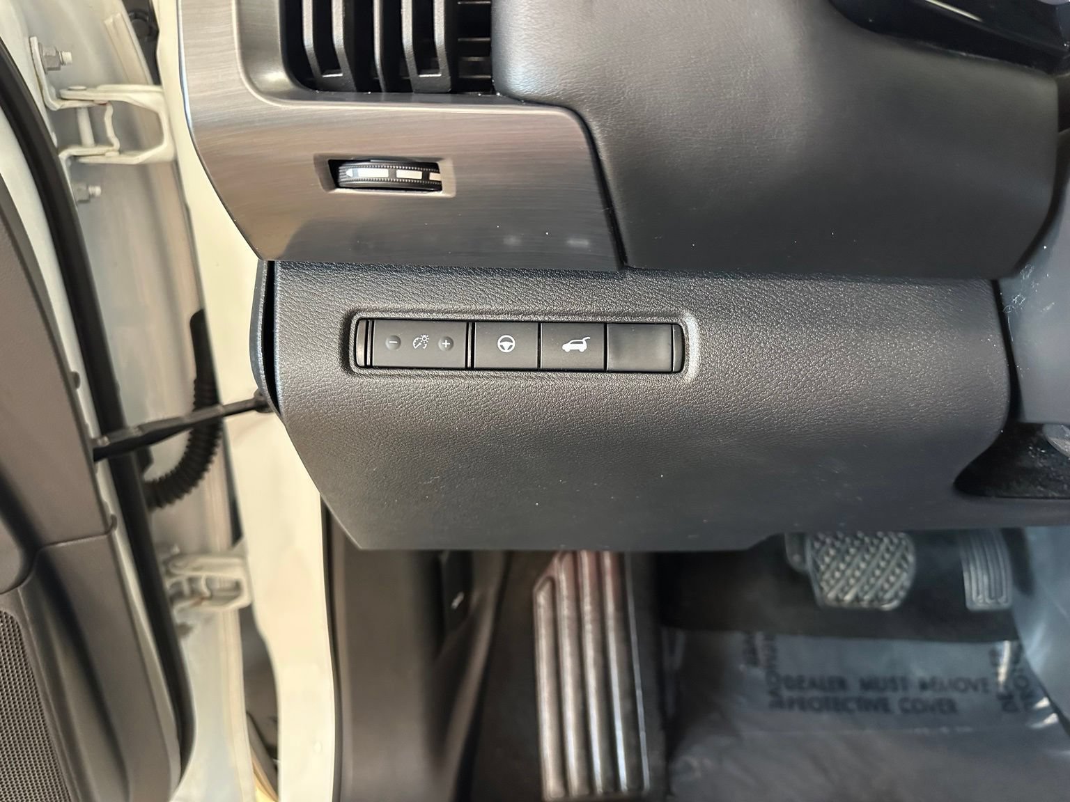 Used 2024 Nissan Pathfinder SL w/ SL Premium Package FWD image 23