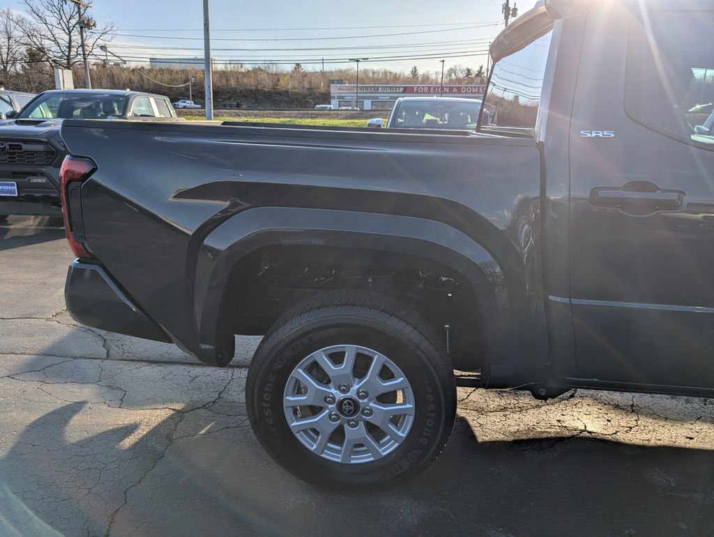 Certified 2024 Toyota Tacoma SR5 AWD/4WD image 8