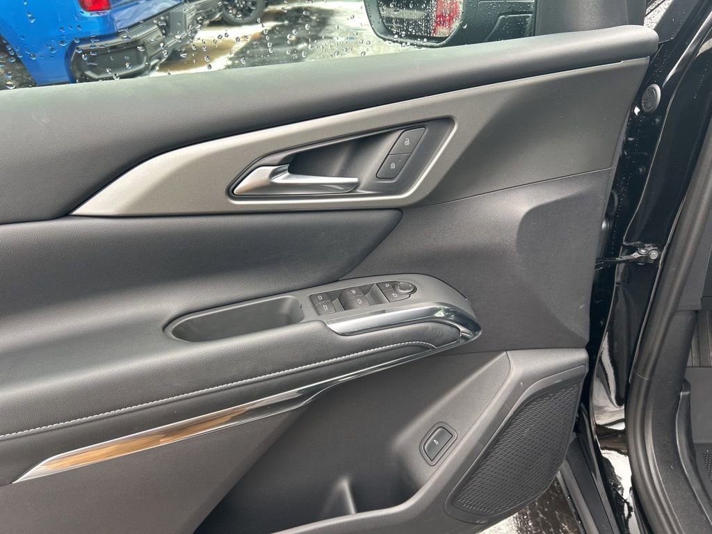 New 2026 Chevrolet Traverse LT w/ Midnight/Sport Edition image 11