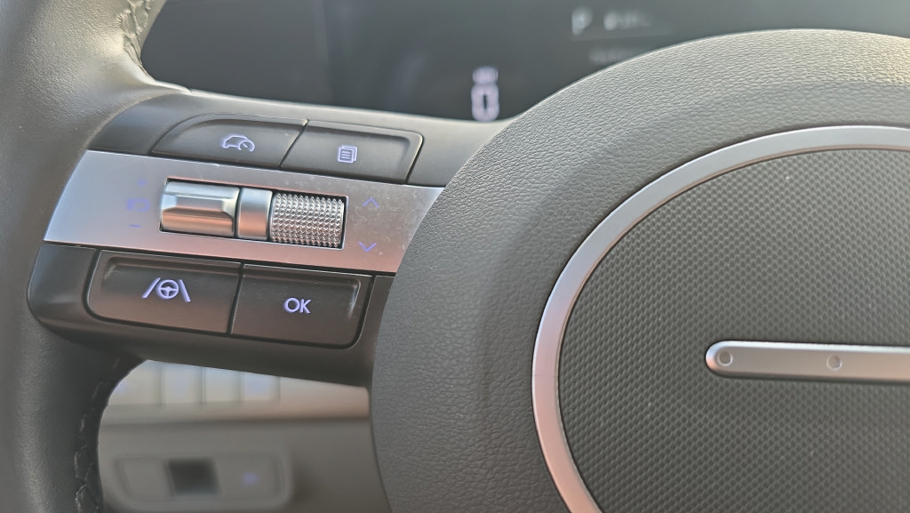 Certified 2024 Hyundai Kona SEL FWD image 23