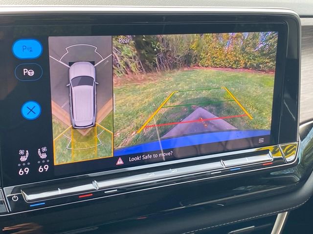 Used 2024 Volkswagen Atlas SEL Premium R-Line image 26