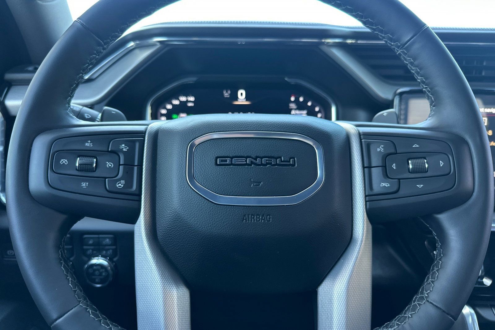 Used 2025 GMC Sierra 1500 Denali w/ Denali Reserve Package image 33