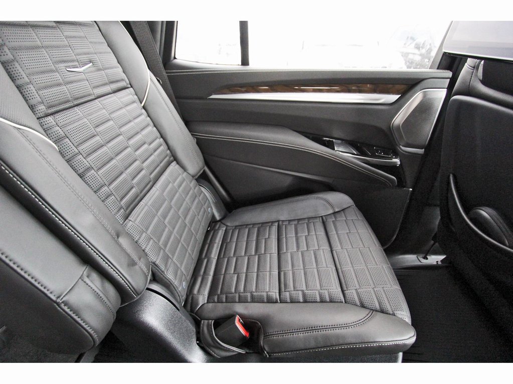 New 2026 Cadillac Escalade Platinum Sport w/ LPO, ONYX Package AWD/4WD image 11