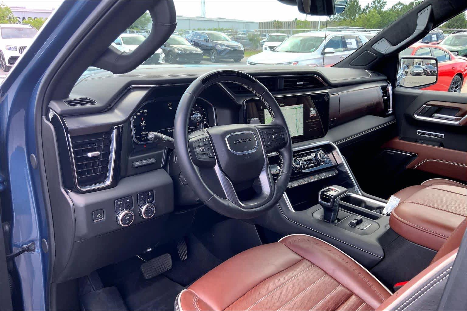 Used 2025 GMC Sierra 1500 Denali Ultimate AWD/4WD image 17