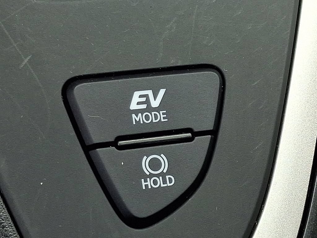 Used 2023 Lexus UX 250h AWD w/ Accessory Package (Z2) image 24