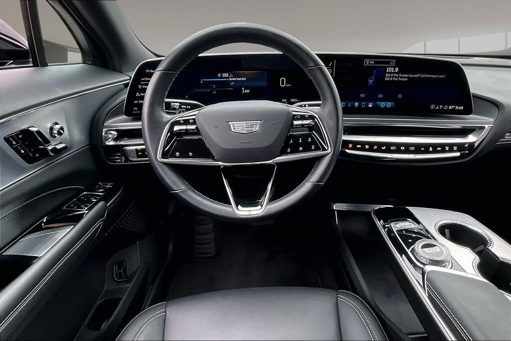 Used 2024 Cadillac Lyriq Tech AWD/4WD image 5
