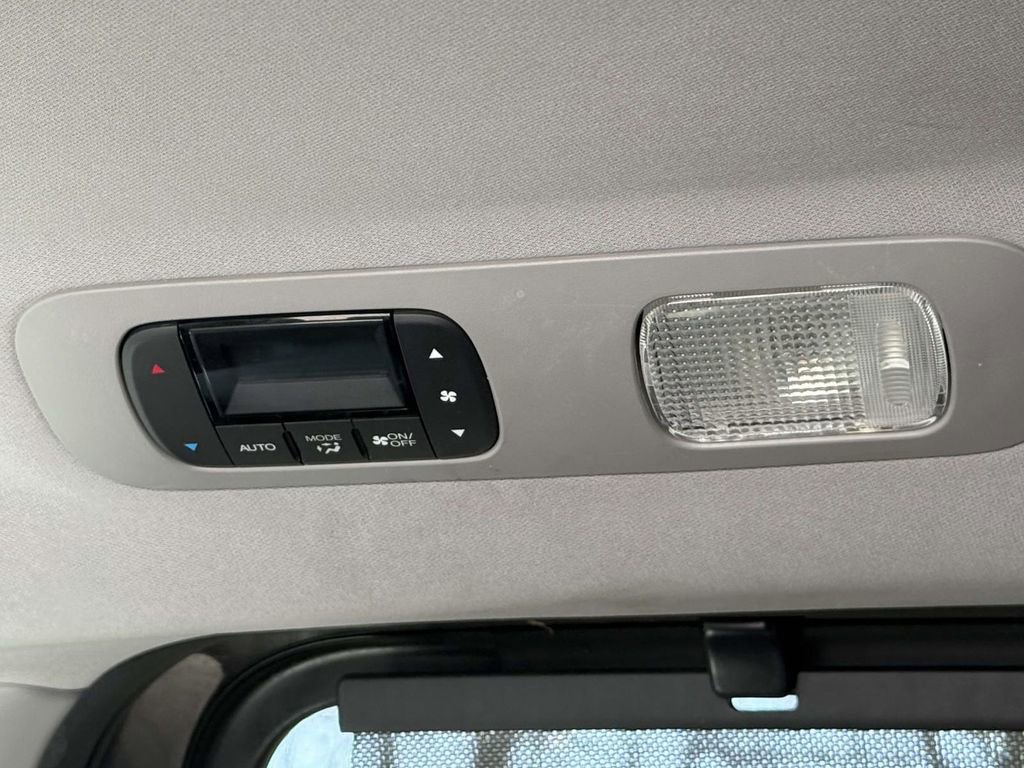 Used 2019 Honda Odyssey Elite image 18