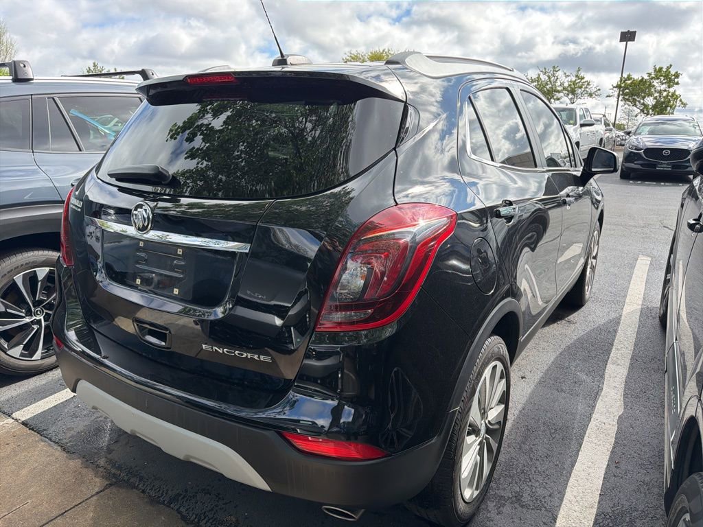 Used 2020 Buick Encore Preferred image 3