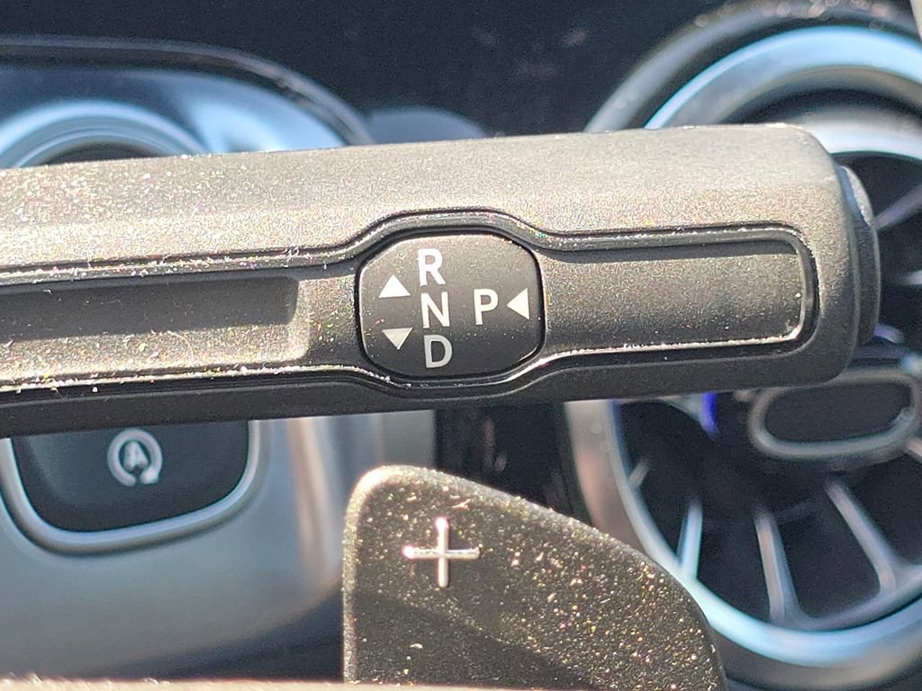 Certified 2023 Mercedes-Benz GLB 250 4MATIC image 37
