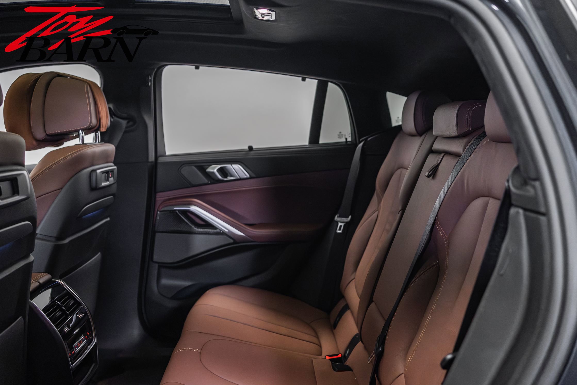 Used 2020 BMW X6 M50i w/ Executive Package image 47