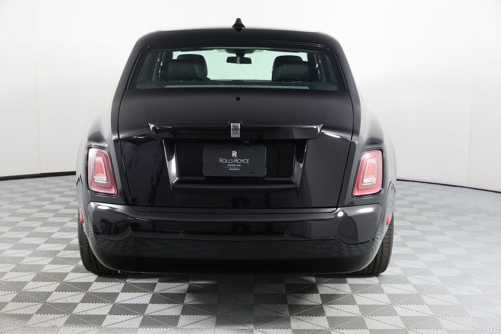 New 2026 Rolls-Royce Phantom Sedan image 6