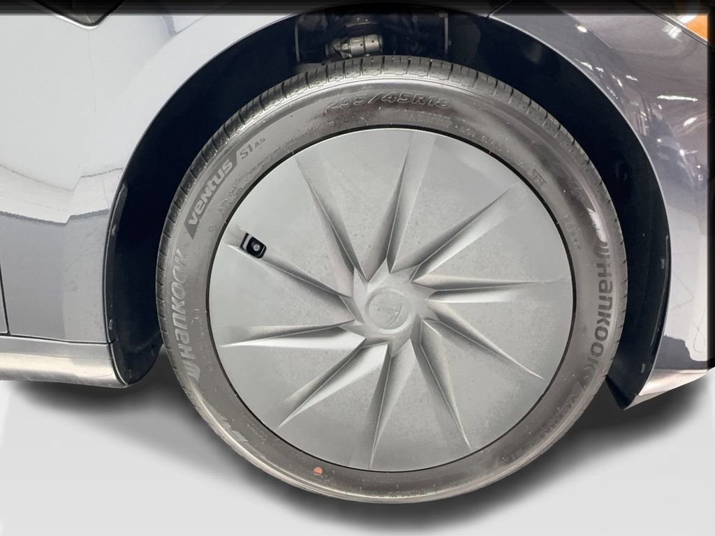 Used 2025 Tesla Model 3 image 10