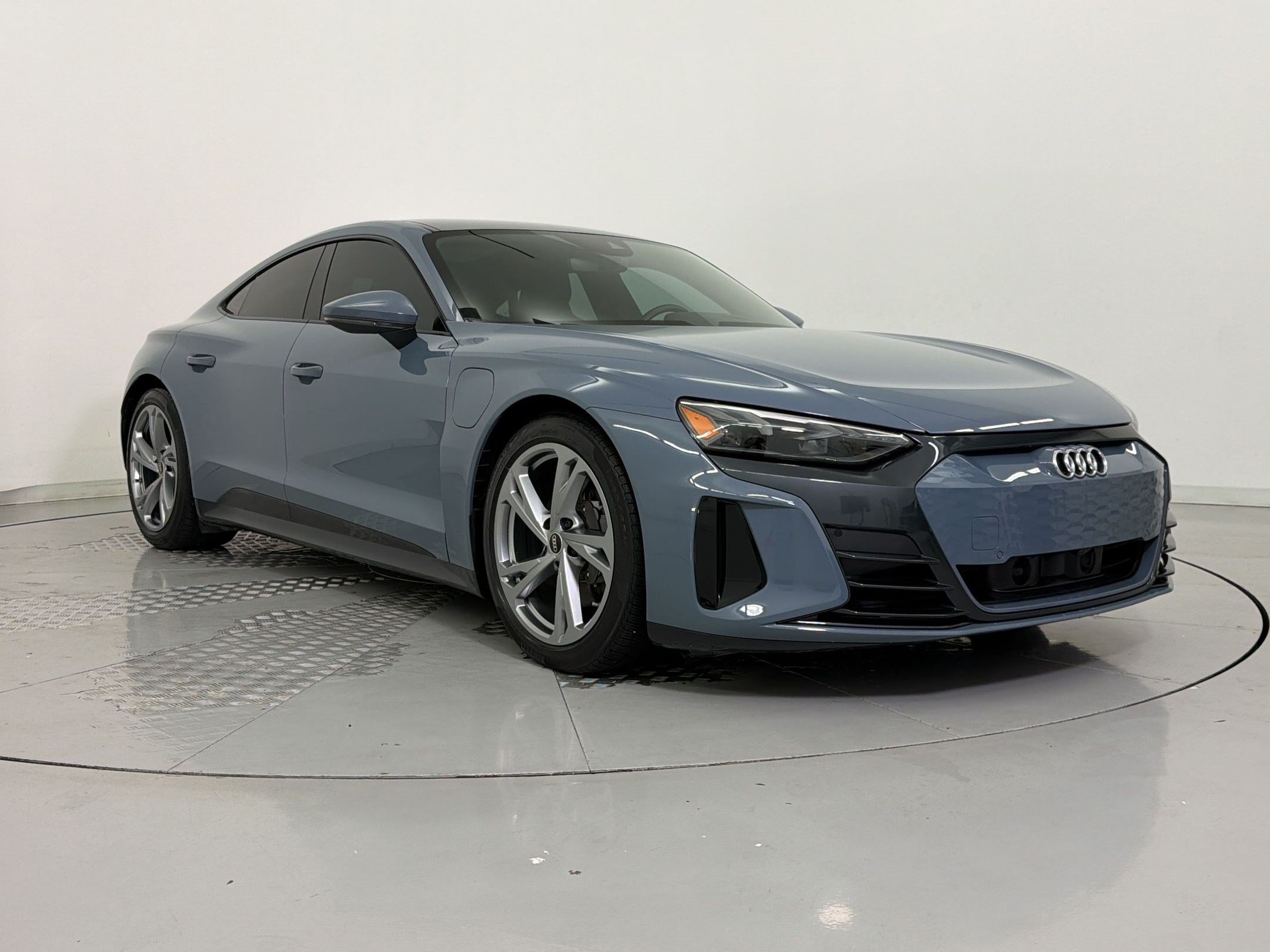 Used 2023 Audi e-tron GT Premium Plus AWD/4WD image 5