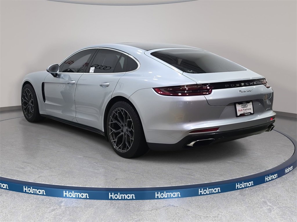 Used 2018 Porsche Panamera 4 image 8