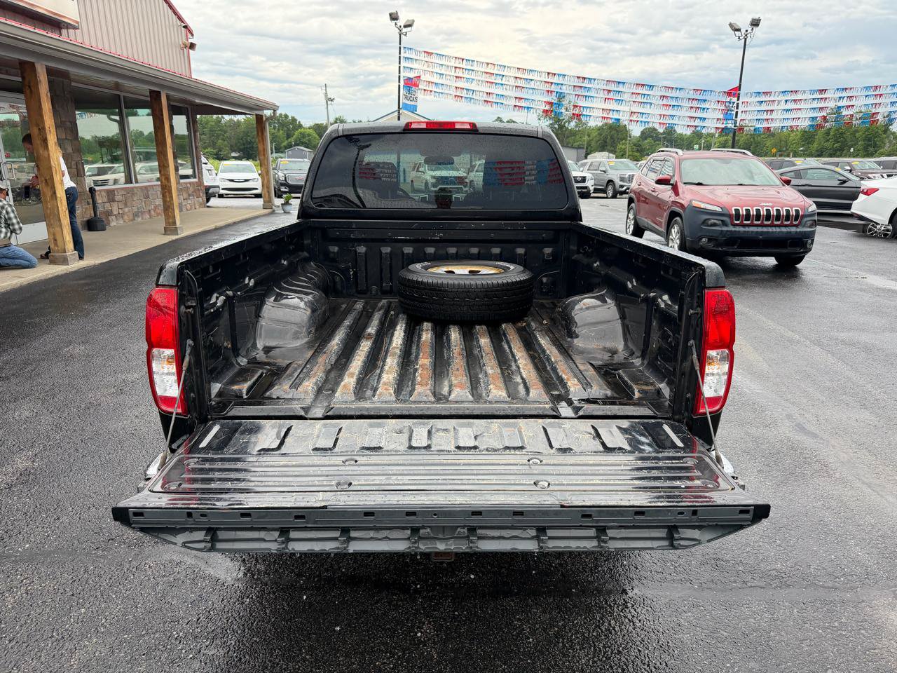 Used 2015 Nissan Frontier S RWD image 6