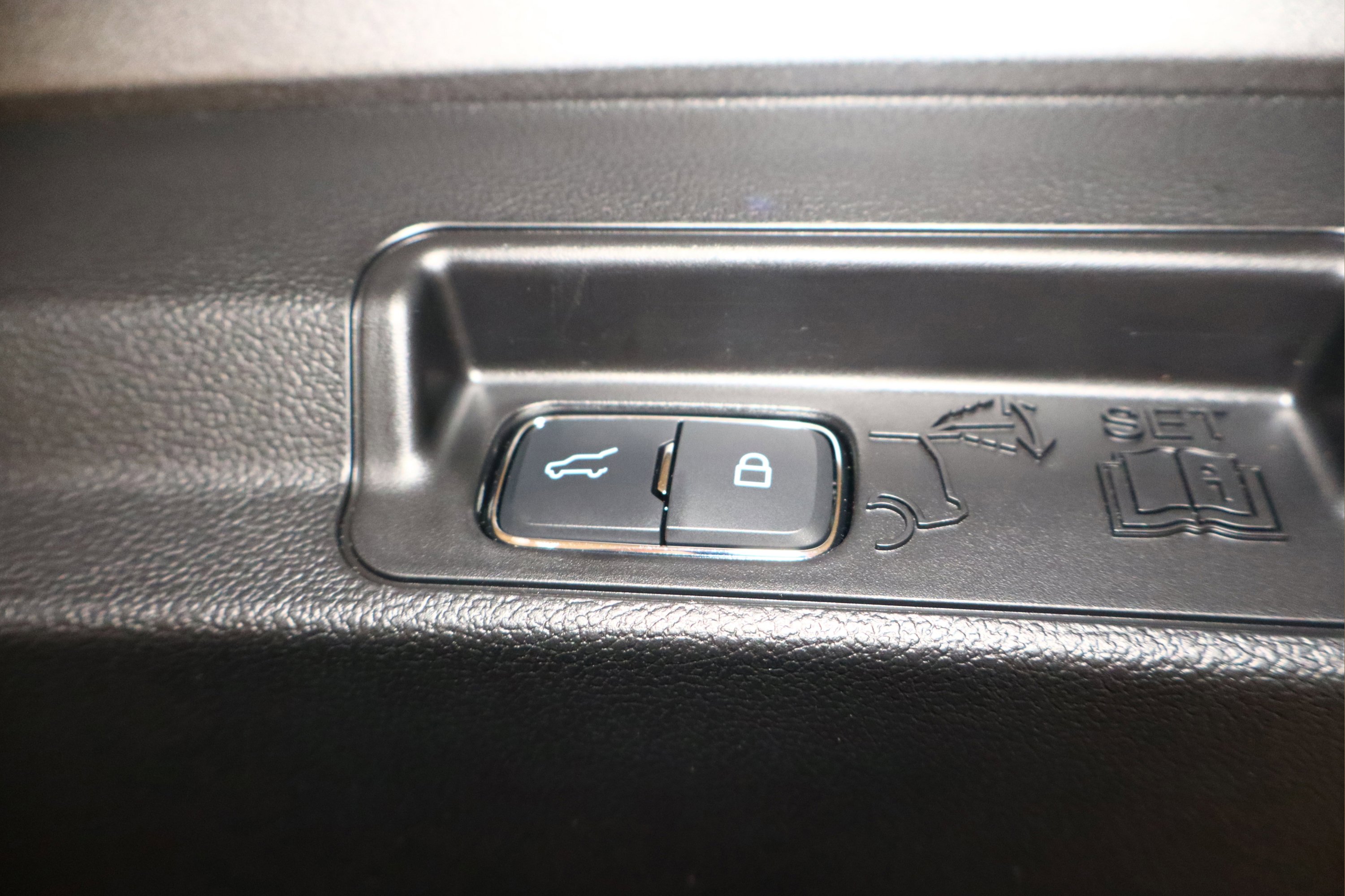 Used 2023 Ford Explorer XLT w/ Equipment Group 202A image 42