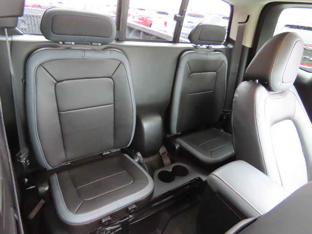 Used 2016 Chevrolet Colorado Z71 AWD/4WD image 27