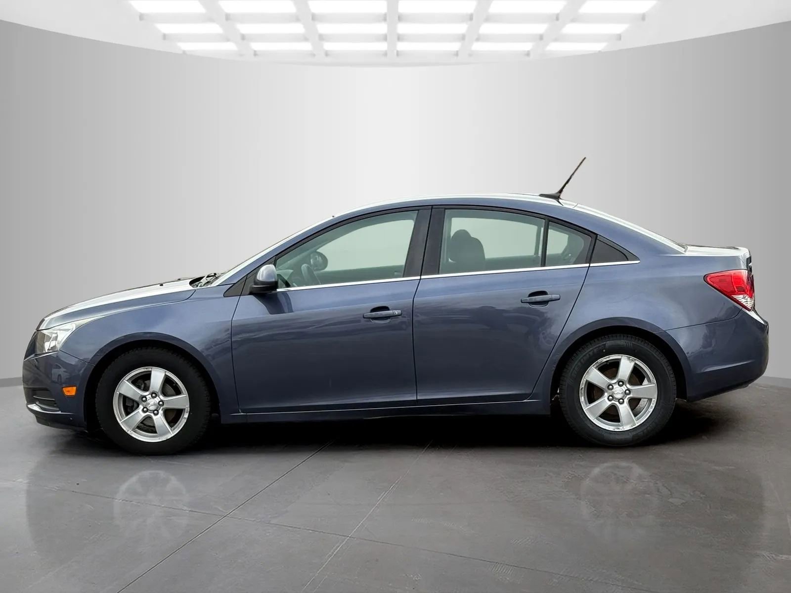 Used 2014 Chevrolet Cruze LT image 8