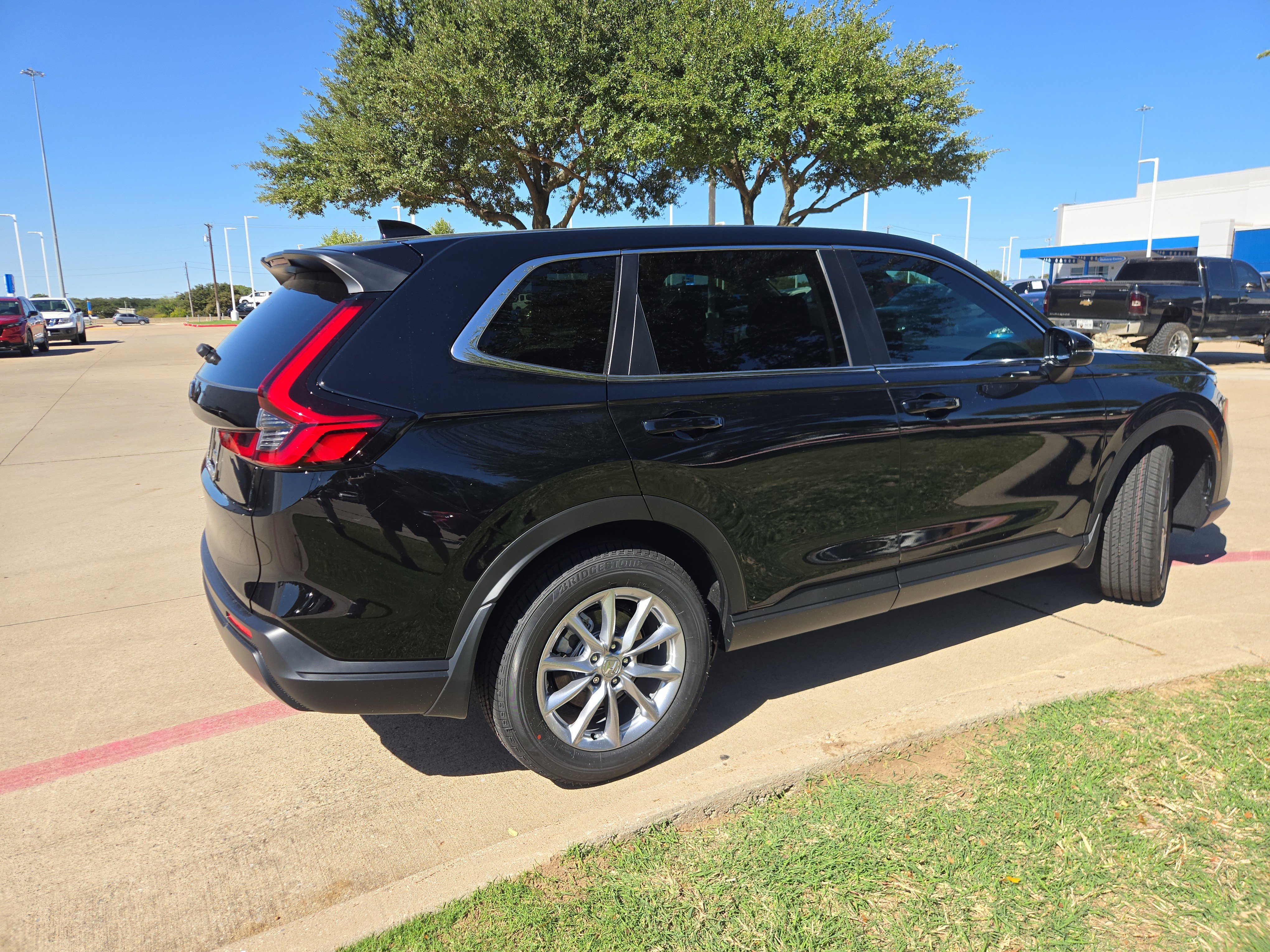 New 2026 Honda CR-V EX image 9