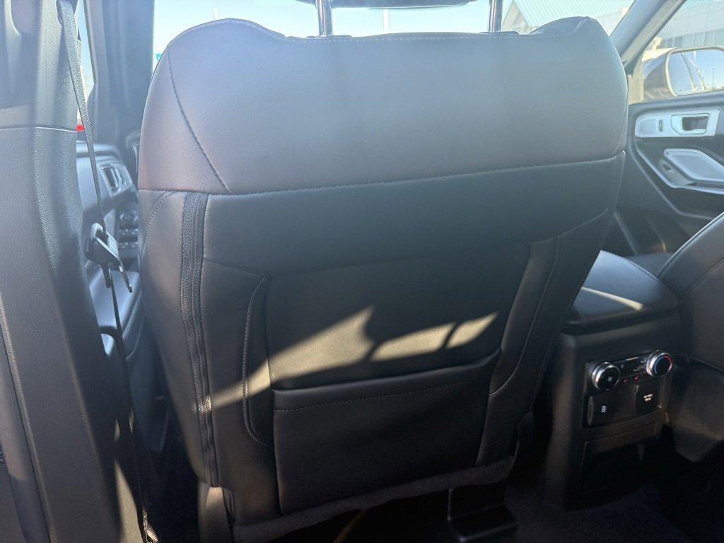 Used 2023 Ford Explorer Platinum w/ Technology Package image 31
