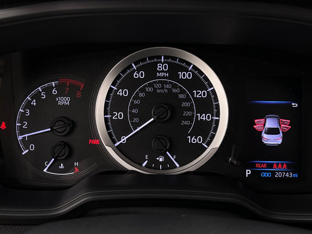 Used 2021 Toyota Corolla LE FWD image 18