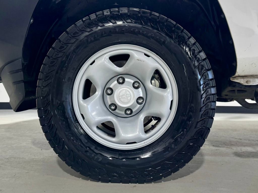 Used 2023 Toyota Tacoma SR image 28