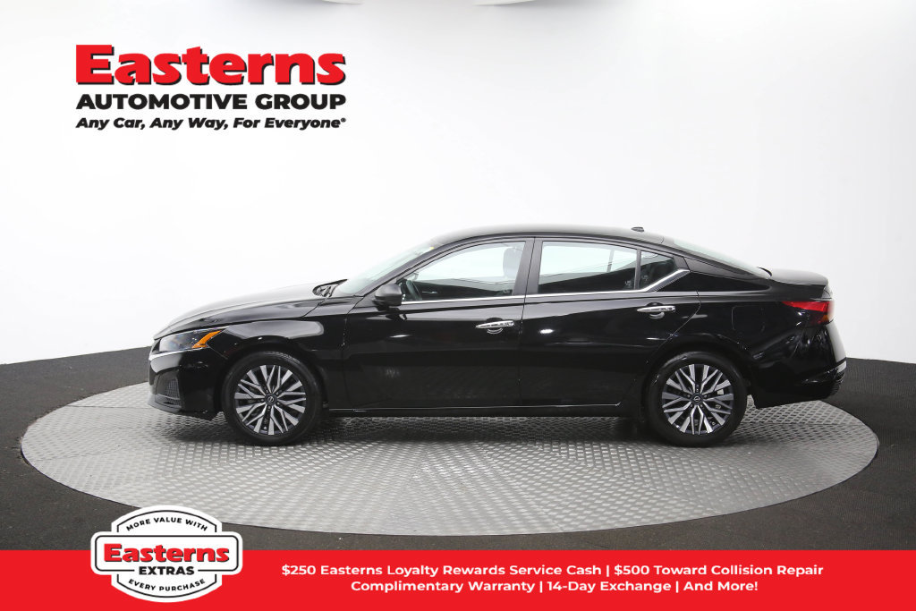 Used 2024 Nissan Altima 2.5 SV FWD image 62