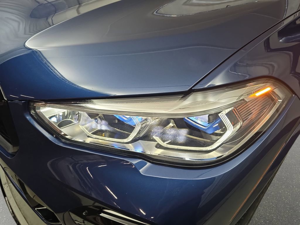 Used 2021 BMW X5 xDrive40i w/ M Sport Package AWD/4WD image 31