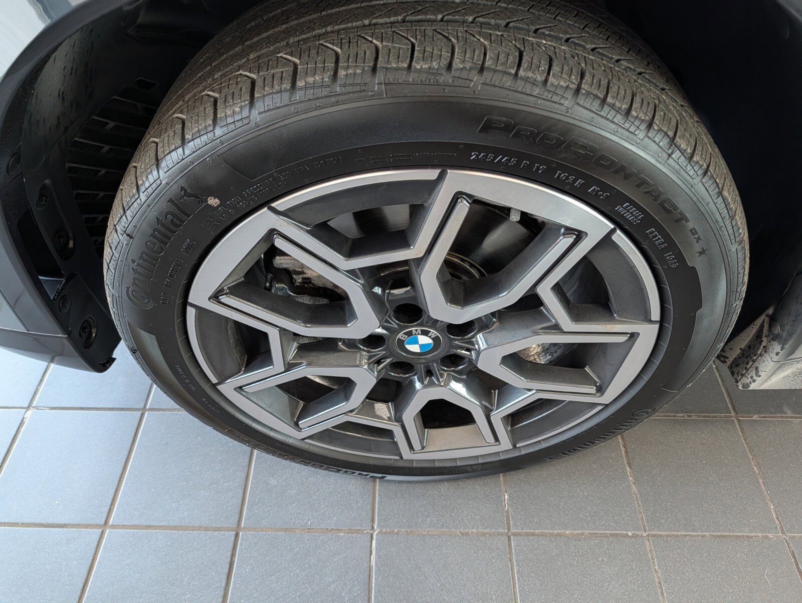 Used 2025 BMW X1 xDrive28i w/ Premium Package image 8