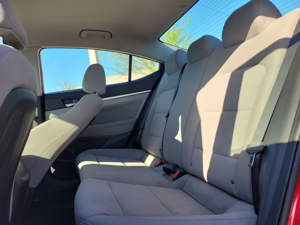 Used 2020 Hyundai Elantra SEL image 9