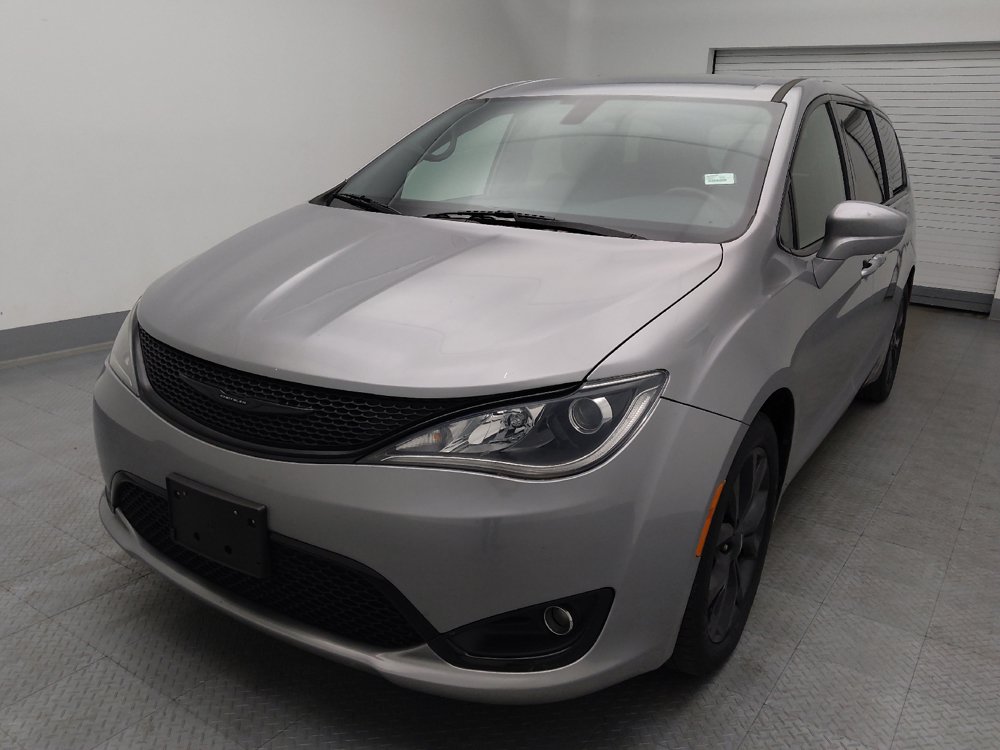 Used 2018 Chrysler Pacifica Touring Plus w/ S Appearance Package FWD image 15