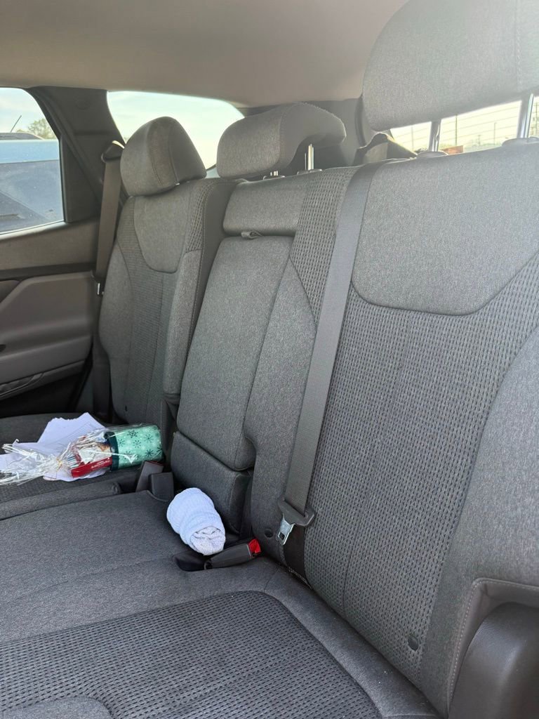 Used 2020 Hyundai Santa Fe SE image 7