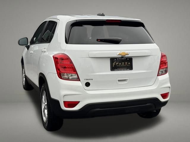 Used 2020 Chevrolet Trax LS w/ Tint and Cruise Package FWD image 3