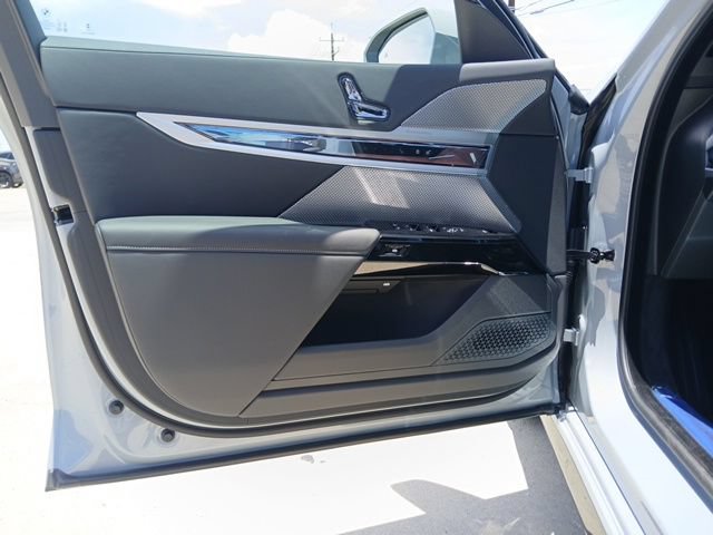 New 2026 BMW 740i w/ Executive Package RWD image 20