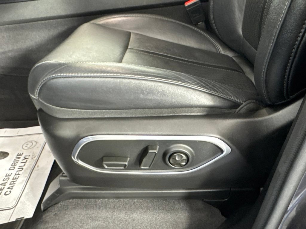 Certified 2024 Jeep Wagoneer L Series II w/ Flexible Seating Group AWD/4WD image 26