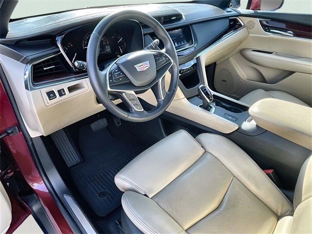 Certified 2017 Cadillac XT5 Luxury w/ Driver Awareness Package image 11