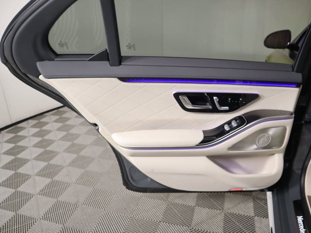 New 2026 Mercedes-Benz S 580 4MATIC Sedan image 27