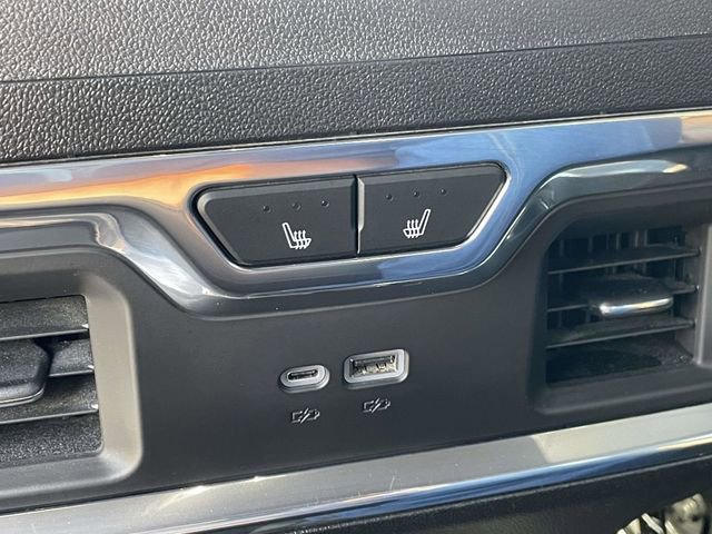 Used 2024 GMC Sierra 3500 Denali Ultimate image 6