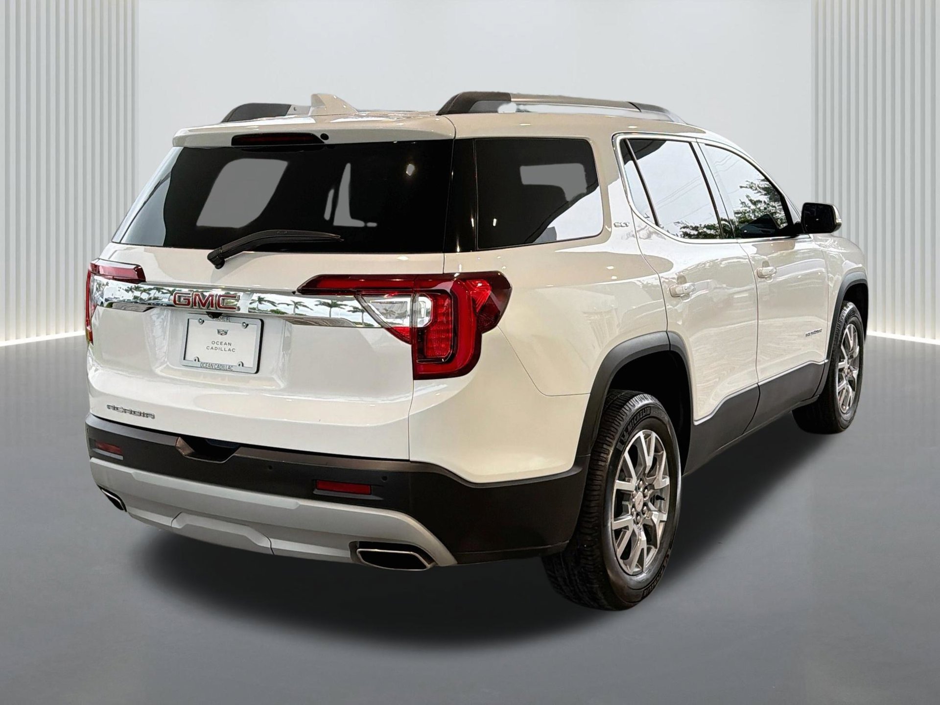 Used 2020 GMC Acadia SLT FWD image 5