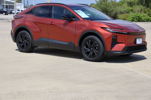 New 2026 Toyota C-HR AWD/4WD image 1