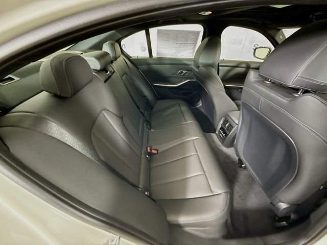 Used 2026 BMW 330i xDrive Sedan w/ Convenience Package image 28