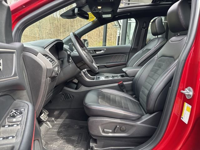 Used 2023 Ford Edge ST-Line image 19