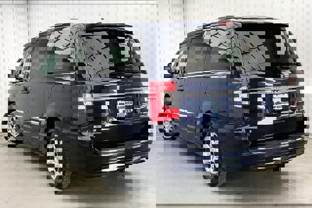 Used 2012 Chrysler Town & Country Touring w/ Entertainment Group #1 image 11