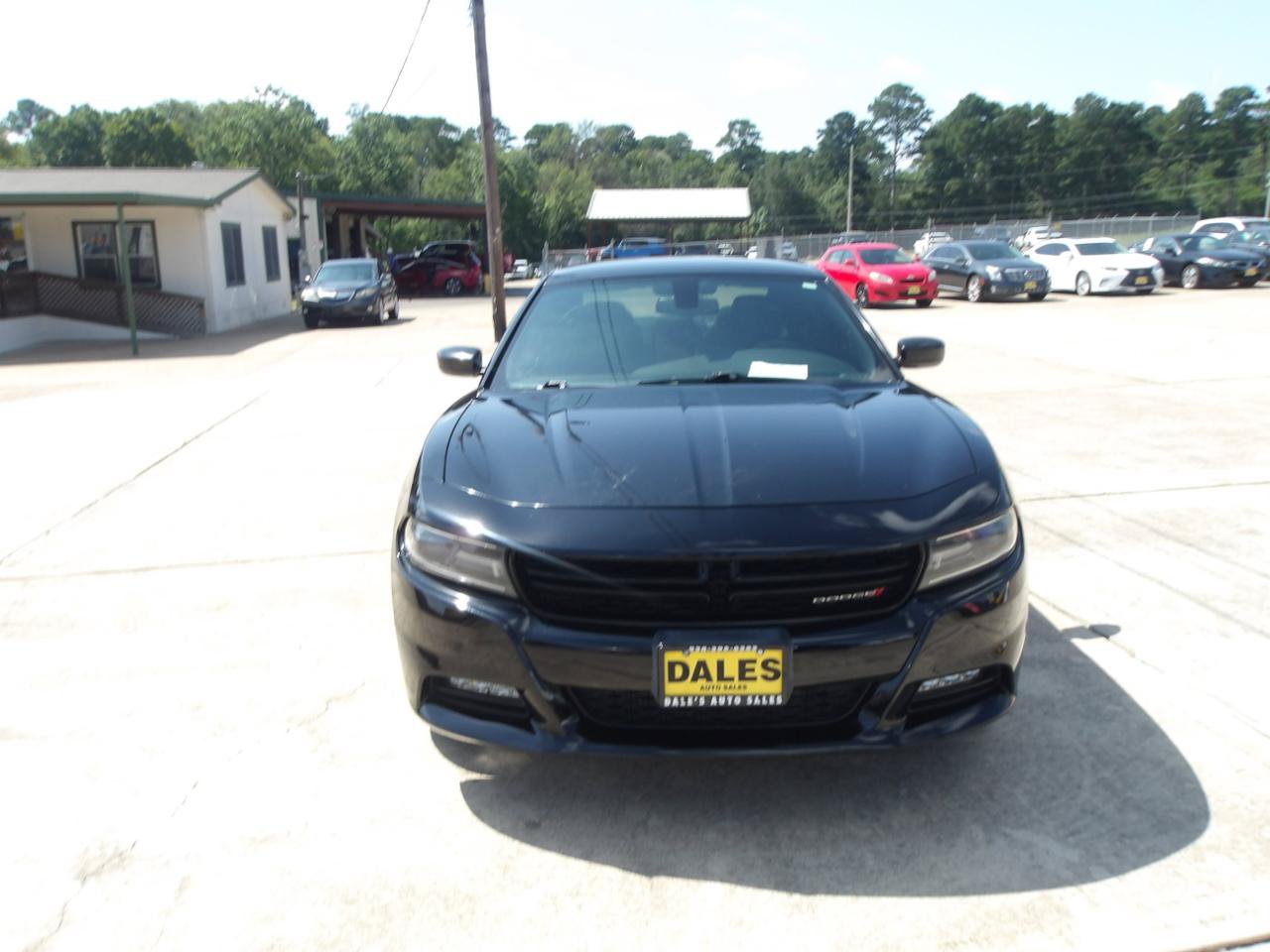Used 2016 Dodge Charger SXT RWD image 3
