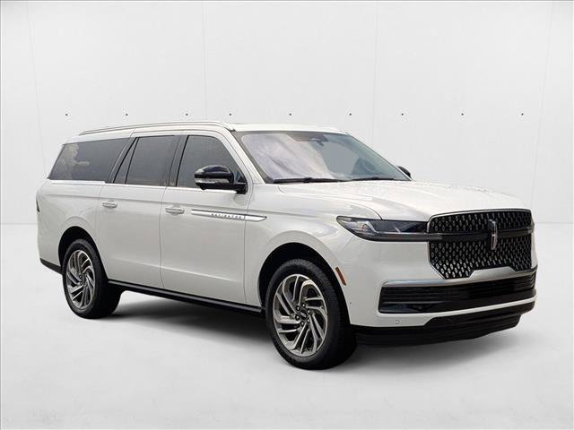 New 2025 Lincoln Navigator L Reserve image 5
