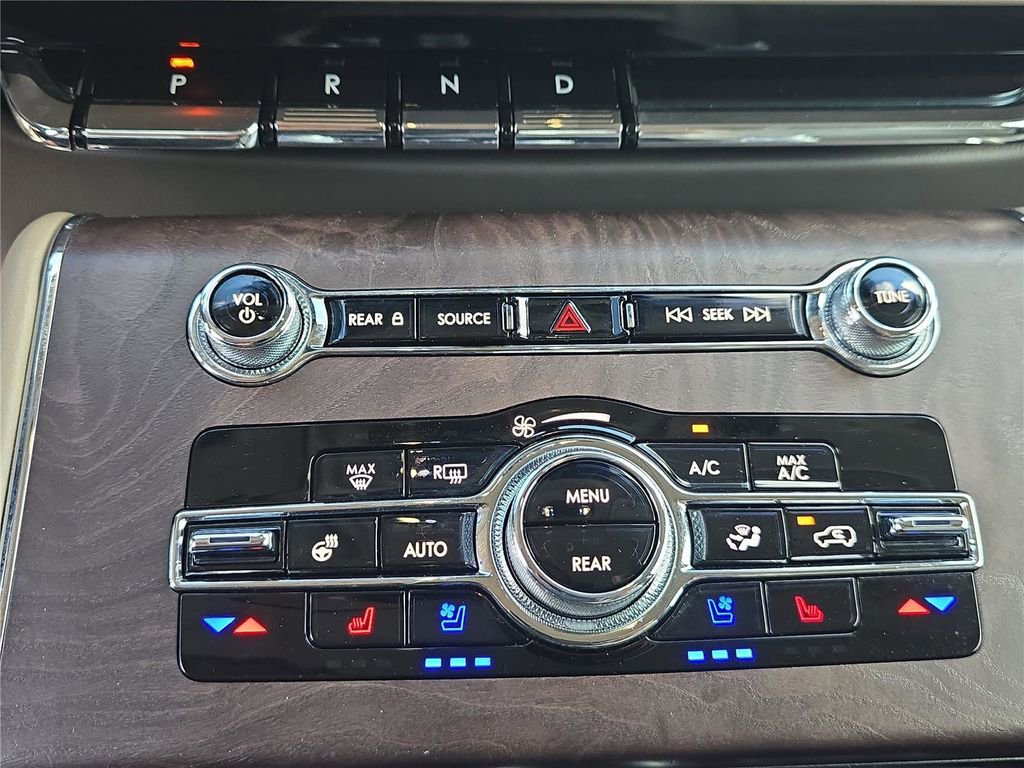 Used 2022 Lincoln Aviator Reserve w/ Equipment Group 201A image 27
