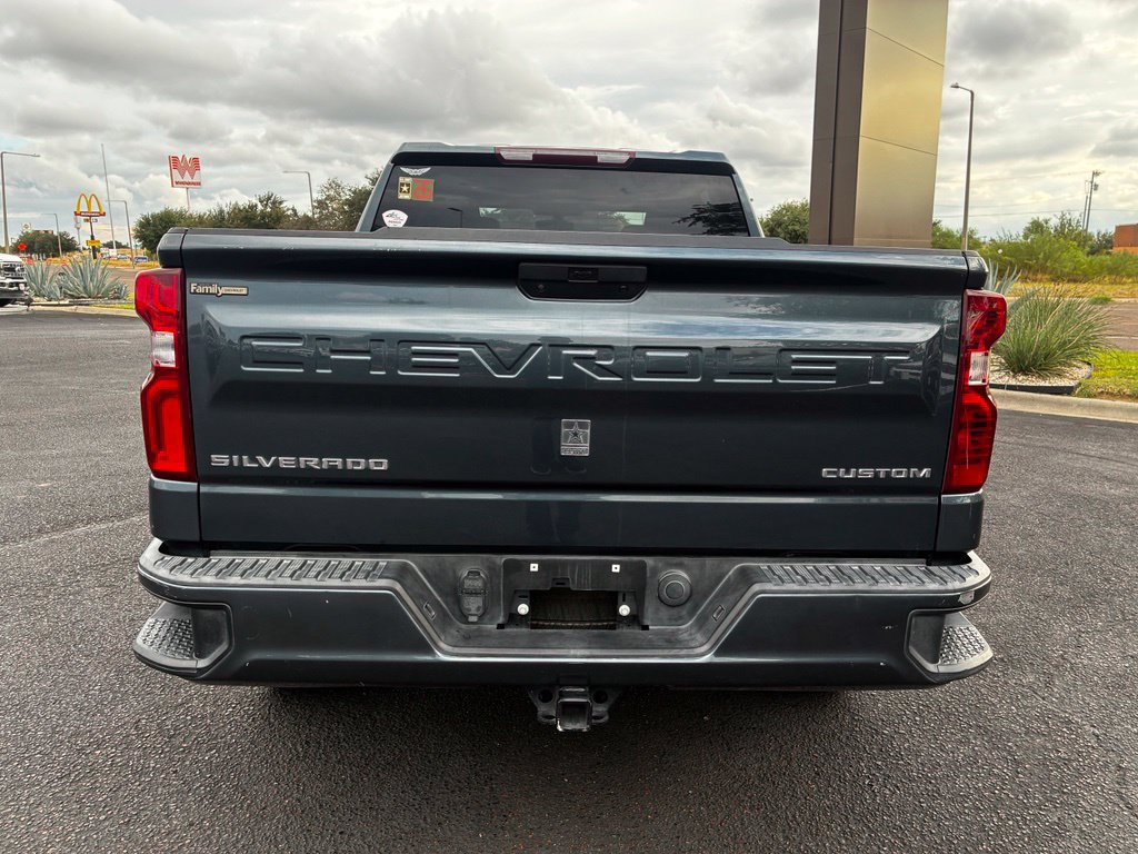 Used 2020 Chevrolet Silverado 1500 Custom w/ Custom Value Package RWD image 4