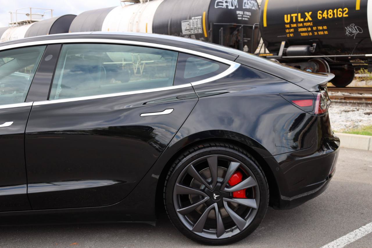 Used 2020 Tesla Model 3 Performance AWD/4WD image 25